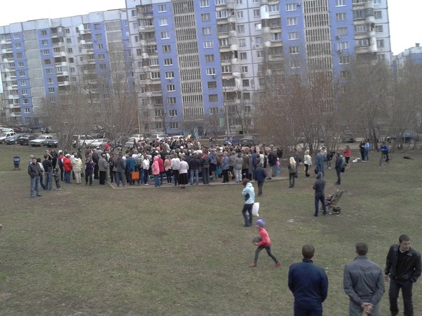 Самарцы собираются на митинг против застройки. 