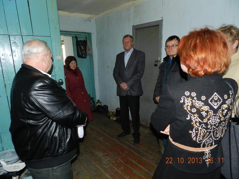 Жители даже не знают, насколько опасен бесхозный дом. . 