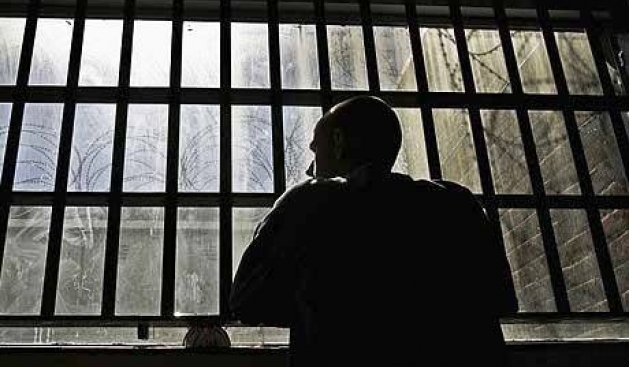 Отсюда алименты горе-папаши наверняка попадут к сыну. 