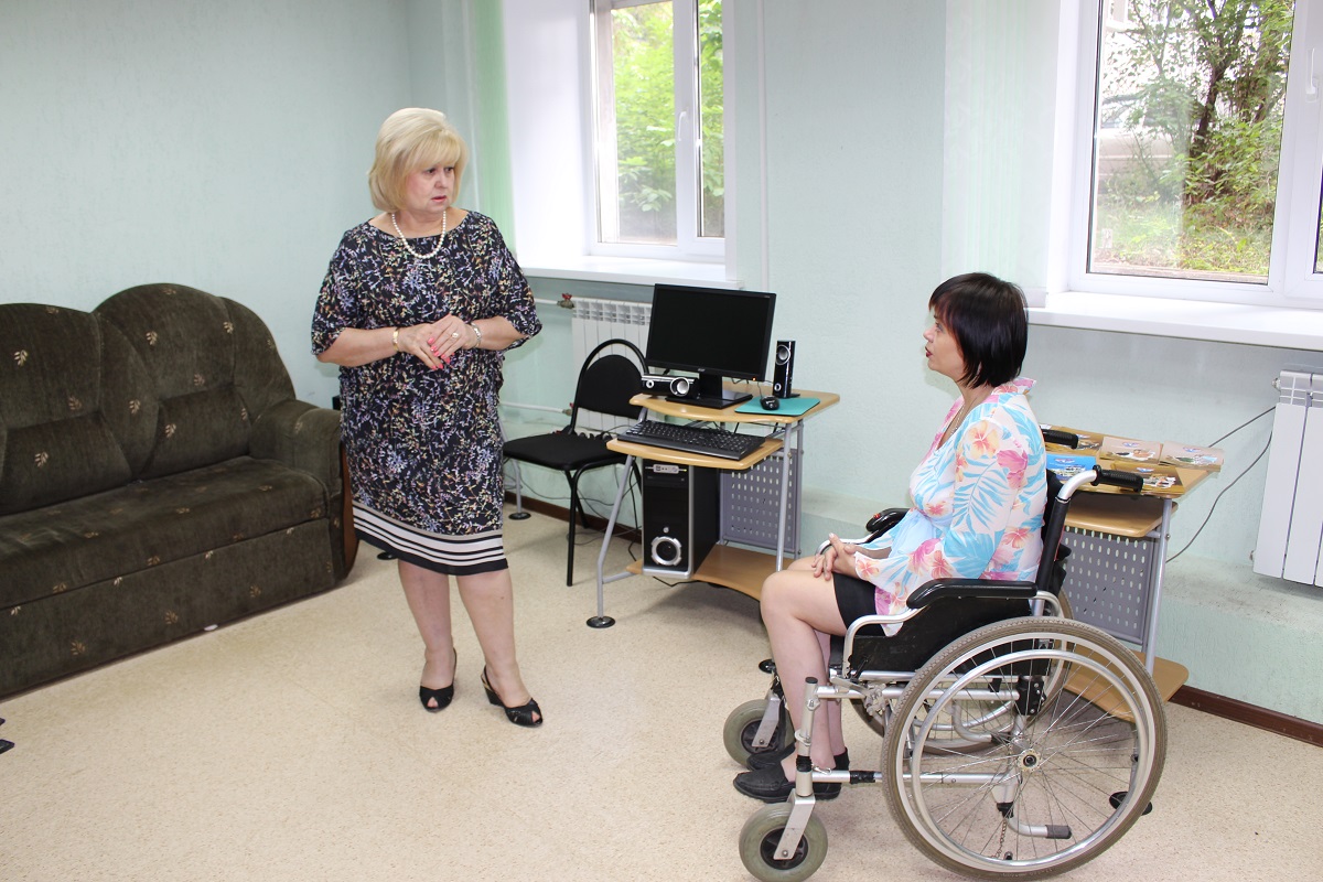 Посещение центра семейной реабилитации инвалидов