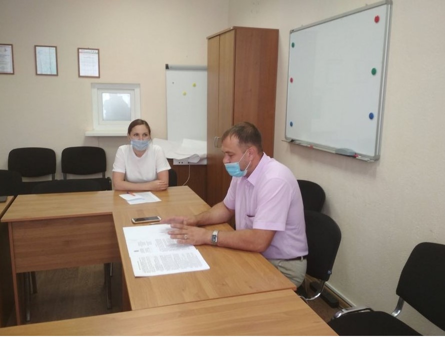 Жители Сызрани обсудили поправки в Конституцию с помощником Уполномоченного по правам человека в Самарской области