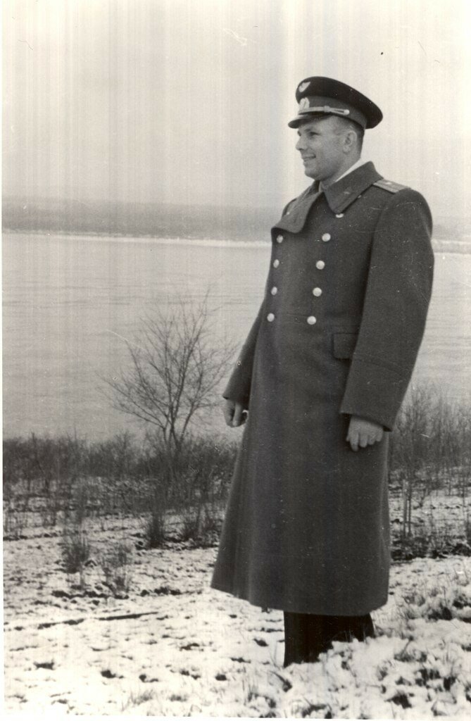 Юрий Гагарин в городе Куйбышеве, 13 апреля 1961 года.jpg