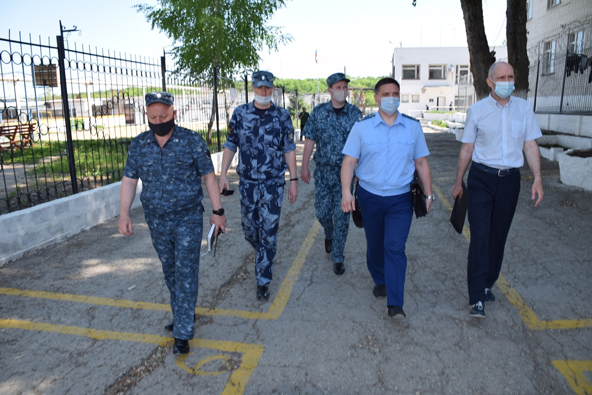 Сотрудником аппарата Уполномоченного совместно со спецпрокурором проверено материально-бытовое обеспечение и условия труда осужденных