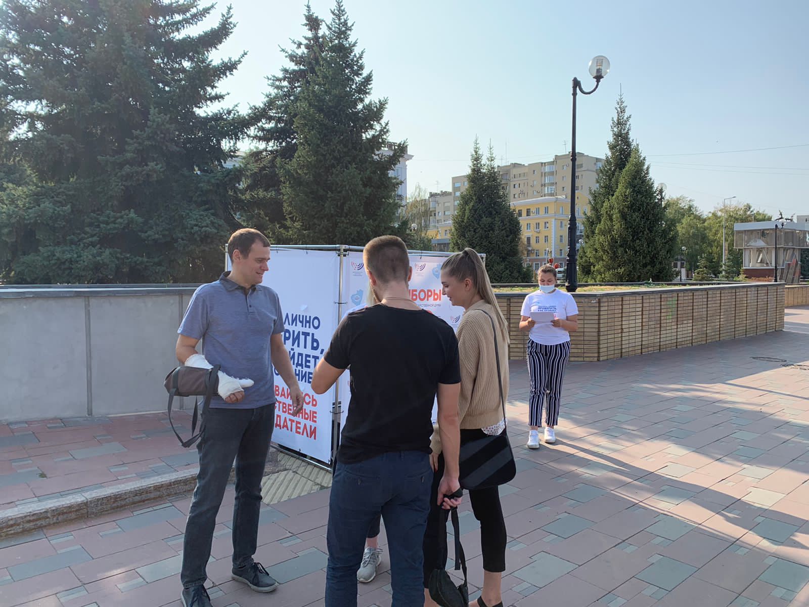 Работа информационных пикетов Общественного штаба Самарской области по независимому общественному наблюдению за выборами в 2021 году