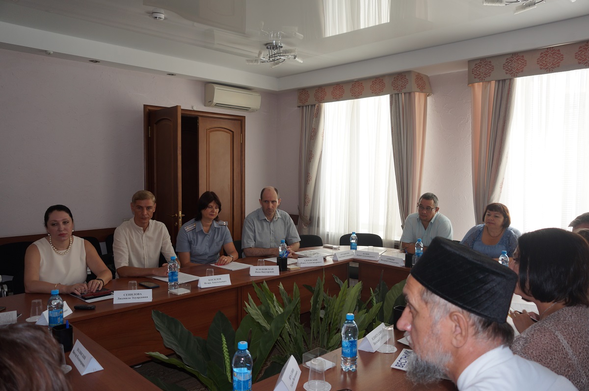 Заседание комиссии Общественной палаты Самарской области по вопросам законности, правам человека, взаимодействию с судебными и силовыми органами и общественной наблюдательной комиссией